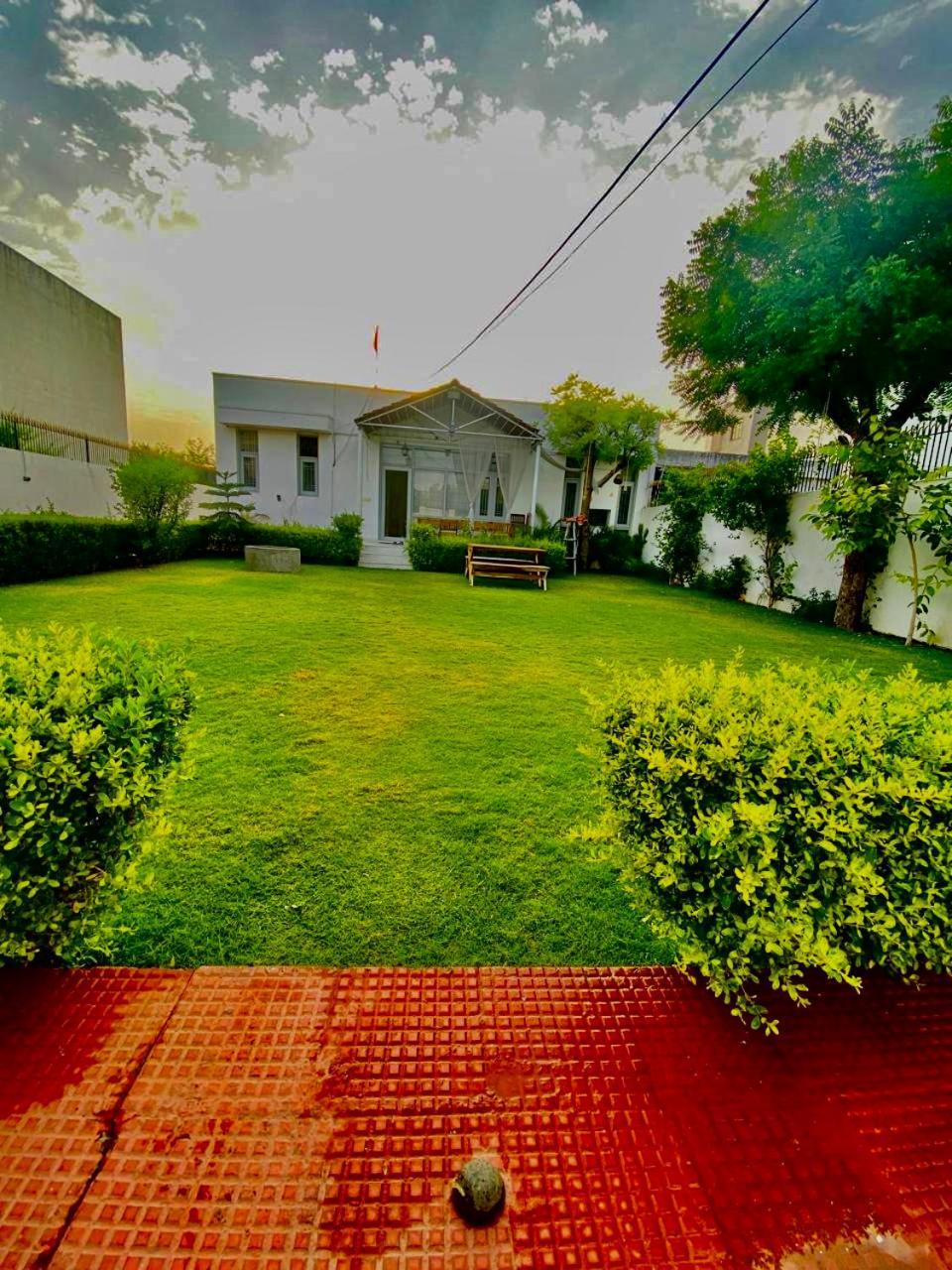 Solanki Farms & Pool Villa Garden Fully Private Jaipur Eksteriør bilde