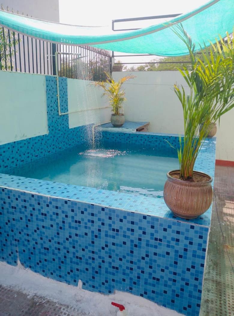 Solanki Farms & Pool Villa Garden Fully Private Jaipur Eksteriør bilde